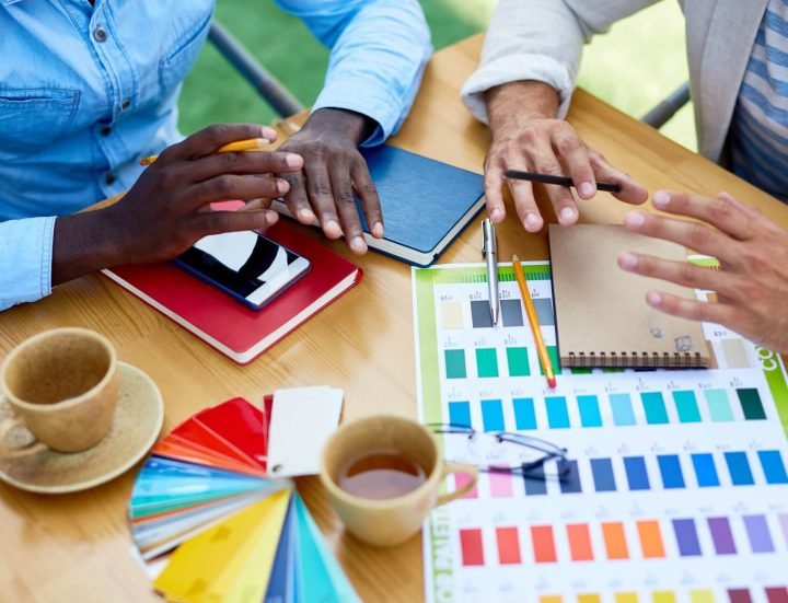 discussing-creative-ideas-2023-11-27-05-21-34-utc-1.jpg